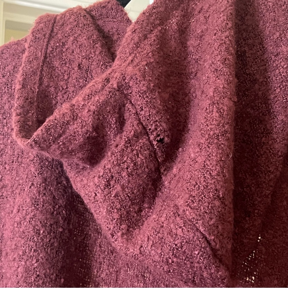 World Market Hooded Shawl with Pockets - Picture 4 of 5